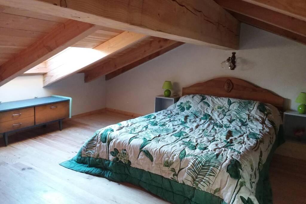 Loft La Rose Desiree Gite 3 Etoiles Chalencon Exteriör bild