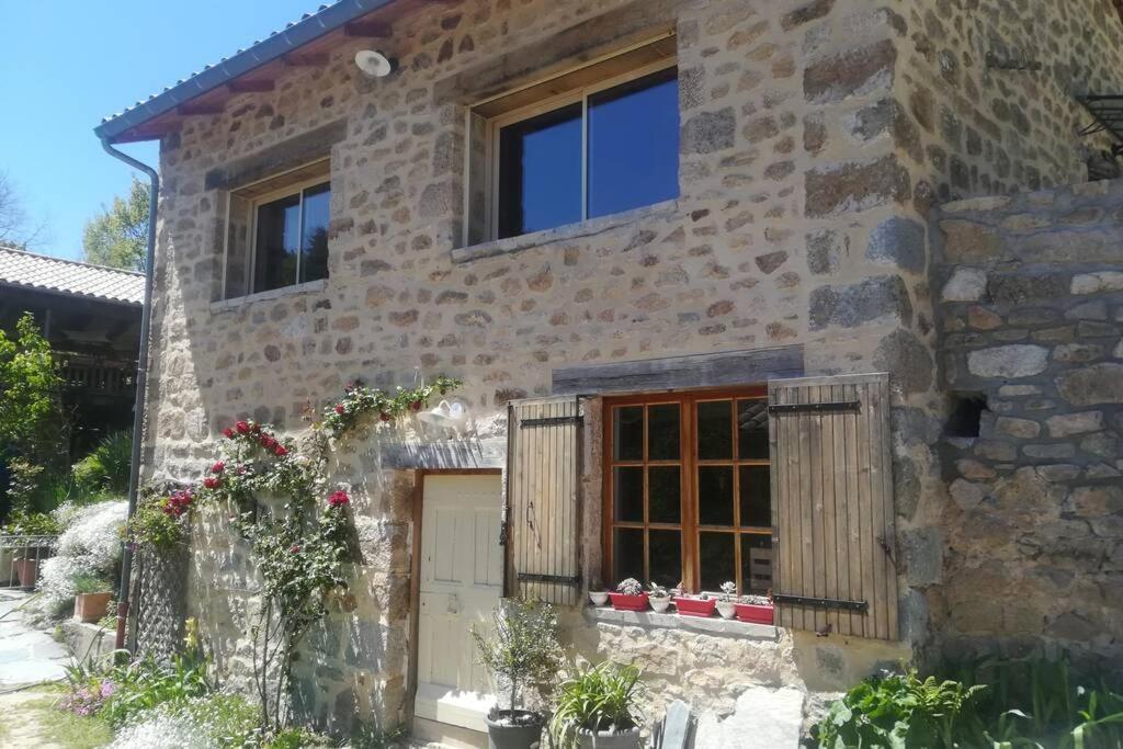 Loft La Rose Desiree Gite 3 Etoiles Chalencon Exteriör bild